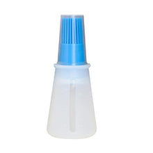 Load image into Gallery viewer, Barbecue Oil Brush Oil Dispenser with Brush High Temperature Resistant Silicone Seasoning Bottle Brush Kitchen Baking Gadgets  Barbecue Oil Brush Portable Oil Brush Temperature Resistant Silicone Oil Brush
