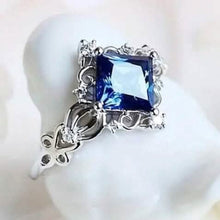 Load image into Gallery viewer, Blue Bead Decor Ring
