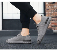 Load image into Gallery viewer, Canvas Men's Comfortable All-match Sneakers Breathable Cloth Casual Sports Flats Men Lightweight Outdoor Walking Sneakers Modern Design
