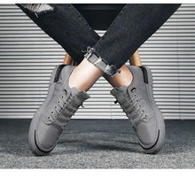 Load image into Gallery viewer, Canvas Men's Comfortable All-match Sneakers Breathable Cloth Casual Sports Flats Men Lightweight Outdoor Walking Sneakers Modern Design

