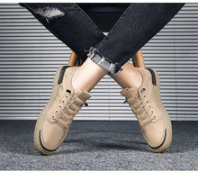 Load image into Gallery viewer, Canvas Men's Comfortable All-match Sneakers Breathable Cloth Casual Sports Flats Men Lightweight Outdoor Walking Sneakers Modern Design
