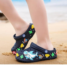 Load image into Gallery viewer, Cartoon Ocean Fashion Children Garden Shoes Boys Summer Slippers High Quality Kids Garden Children Clogs Boys Shoes Slides Sandals Clogs Children Beach Outdoor Walking Slipper
