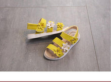 Load image into Gallery viewer, Children's Shoes Summer Style Sandals Girls Princess Beautiful Flower Shoes Kids Flat Sandals Baby Girl Girls Strappy Sandals With Flowers Open-Toe Dress Sandals Beautiful Outdoor Party Sandals
