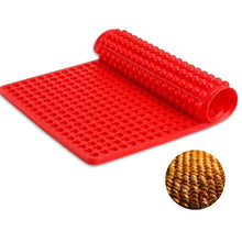 Load image into Gallery viewer, Circular Hole Silicone Grill Mat BBQ Mat Barbecue Roast Chicken Mat Baking Pan Mat Multifunctional Microwave Mat Table Placemat Pyramid Pan Non Stick Fat Reducing Silicone Baking Mat Oven Cooking Baking BBQ Mat Sheets
