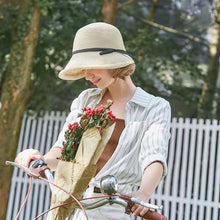 Load image into Gallery viewer, Classic Style Straw Hat Women Foldable Traveling Summer Women's Big Sun Hat Vintage Design Wide Side Straw Hat Female Summer Beach Hat Holiday Party Cap 56-58CM
