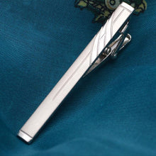 Load image into Gallery viewer, Creative Metal Necktie Bar Formal Shirt Classic Men Tie Clips Elegant Fashion Formal Professional Simple Tie Bar Clips Beautiful Designs Wedding Ceremony Gold Tie Pin Unisex Party Gifts Fashion Tie Clips
