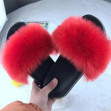 Load image into Gallery viewer, Cute Fluffy Ladies Indoor Warm Slippers Furry Luxury Flip Flops   Women's Fashion Flat Soft Flip Flops

