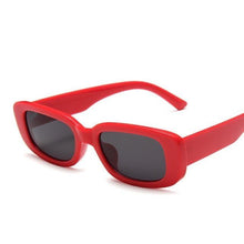 Load image into Gallery viewer, Cute Purple Oval Sunglasses For Women Retro Luxury Design Eyeglasses Lightweight Frames UV400 Protection Comfortable Round Outdoor Women Sun Glasses
