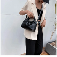 Load image into Gallery viewer, Cute Small Women's Leather Clutches Vintage Style Shoulder Messenger Bags , Handbag And Purses For Women
