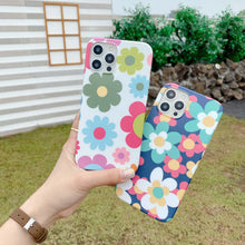 Load image into Gallery viewer, Cute Smooth Flower Phone Case For Iphone 13 11 Pro Max 12 Mini X Xr Xs Max 7 8 Plus Anti Knock Back Phone Cover Case Silicone Ultra Thin Shockproof Mobile Phone Case With Fashion Pattern Soft Bumper Full Body Protective Case For Iphone
