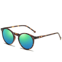 Load image into Gallery viewer, Polarized Unisex Men and Woman Retro Vintage Sunglasses With UV400 Protection
