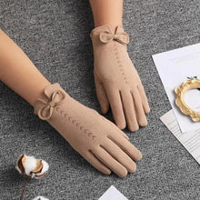 Load image into Gallery viewer, Elegant Black Winter Women Outdoor Warm One Size Gloves Fashionable Cute Bow Style Casual Gloves For Women
