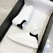 Load image into Gallery viewer, Elegant Mens Spring White Sneakers Platform Tenis Comfortable Sneakers Leather Male Spring Flats Trainers Outdoor Mens Casual Sports High Quality Sneakers
