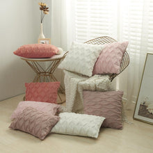 Load image into Gallery viewer, Elegant Plush Pillow Cover Geometric Soft Plush Short Wool Velvet Decorative Throw Pillow Covers Luxury Style Cushion Case Pillow Decorative Throw Pillow Case Soft Cozy Bed Cushion Cover Faux Fur Home Decor
