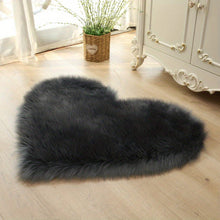 Load image into Gallery viewer, 1pc Faux Fur Room Rug, Heart Shaped Plush Rug, Fluffy Carpet For Living Room Bedroom Sofa, Shaggy Carpet Area Mat 50*60cm/19.68*23.62in
