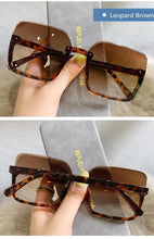 Load image into Gallery viewer, Fashion Design Women Square Sunglasses Big Frame Style Oversized Fashionable Sun Glasses For Men Popular Trendy Style Sunglasses UV400 Protection Sun Glasses

