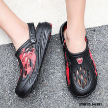 Load image into Gallery viewer, Fashion Men Sandals Summer Hole Rubber Clogs Garden Shoes Beach Flat Slippers Slip On Beach Sandals Lightweight Slippers Water Shoes
