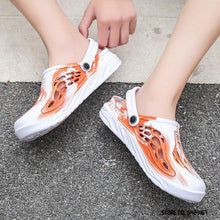 Load image into Gallery viewer, Fashion Men Sandals Summer Hole Rubber Clogs Garden Shoes Beach Flat Slippers Slip On Beach Sandals Lightweight Slippers Water Shoes

