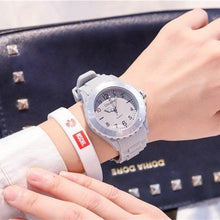 Load image into Gallery viewer, Fashion Silicone Women Watches Simple Sport Quartz Wristwatches Fresh Children Clock Casual Quartz Wristwatch Silicone Band Watch For Women Girls Student Watches
