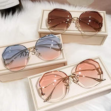 Load image into Gallery viewer, 3-Pack: Fashion Tea Gradient Sunglasses
