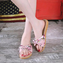 Load image into Gallery viewer, Fashion Woman Beach Floral Pattern Butterfly Knot Slippers Unique Flat Flip Flops Design For Women Outdoor Home Slippers
