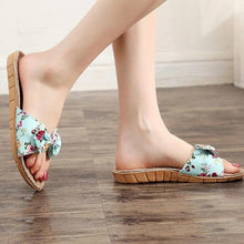 Load image into Gallery viewer, Fashion Woman Beach Floral Pattern Butterfly Knot Slippers Unique Flat Flip Flops Design For Women Outdoor Home Slippers
