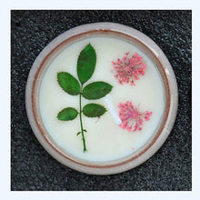 Load image into Gallery viewer, Flower Aromatherapy Candle Soy Wax Home Decorative Scented Candles  Portable Travel Jar Aromatherapy Candles Set Used for Stress Relief in Bath Yoga Sleep Ideal for Thanksgiving Christmas Birthday Wedding Party Home Decoration Aroma Candles
