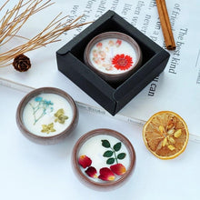 Load image into Gallery viewer, Flower Aromatherapy Candle Soy Wax Home Decorative Scented Candles  Portable Travel Jar Aromatherapy Candles Set Used for Stress Relief in Bath Yoga Sleep Ideal for Thanksgiving Christmas Birthday Wedding Party Home Decoration Aroma Candles
