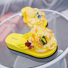 Load image into Gallery viewer, Flowers Slippers Summer Flip Flops Womans Platform Shoes Slide Heel Thick Beach Shower Slippers Quick Drying Pool Slides Beach Sandals Open Toe Indoor House Slippers
