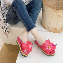 Load image into Gallery viewer, Flowers Slippers Summer Flip Flops Womans Platform Shoes Slide Heel Thick Beach Shower Slippers Quick Drying Pool Slides Beach Sandals Open Toe Indoor House Slippers

