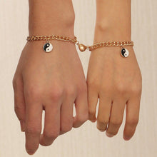 Load image into Gallery viewer, Girlfriends Charming Couple Magnet Bracelets For Women Gold Bracelet Love Heart Magnet Chain Bracelet Magnet Attracting Couple Bracelet Set Heart Friendship Bracelet For Girlfriend Boyfriend Gifts
