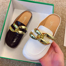 Load image into Gallery viewer, Gold Chain Women Slipper Closed Toe Slip On Mules Shoes Round Toe Low Heels Casual Slides Flat Mules Comfortable Slides Mules Shoes Ladies Slip-On Luxury Shoes

