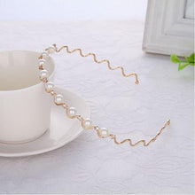 Load image into Gallery viewer, Gold Metal Hairbands For Women Hair Accessories Designer Band Hoops Wedding Pearl Headband Metal Bridal Headwear Bands
