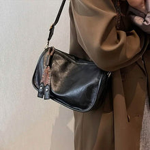 Load image into Gallery viewer, Graphic Pattern Zipper Crossbody Bag

