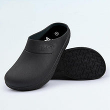 Load image into Gallery viewer, High Quality Non-slip Waterproof Kitchen Chef Shoes Master Cook Hotel Restaurant Work Shoes Slippers Flat Sandals Safety Working Shoes For Kitchen Garden Bathroom
