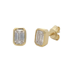Load image into Gallery viewer, Moissanite Stud Earrings Vermeil
