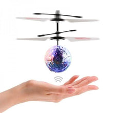 Load image into Gallery viewer, Kelvek Flying Ball
