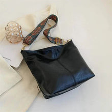 Load image into Gallery viewer, Large Geometric Crossbody Bag
