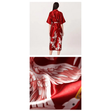 Load image into Gallery viewer, Lightweight Black Floral Birds Printed Women Bathrobe Elegant Design Floral Breathable Robe

