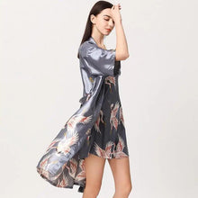 Load image into Gallery viewer, Lightweight Black Floral Birds Printed Women Bathrobe Elegant Design Floral Breathable Robe
