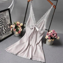 Load image into Gallery viewer, Lightweight Pink Women Sleepwear Classic Design Silk Bathrobe Lace Trim Bridesmaid Bride Party Robes
