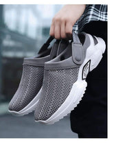 Load image into Gallery viewer, Luxury Black Mens Shoes Flip Flops Platform Slipper Sandals Men Shoe Summer Tennis Fitness Gym Garden Clog Shoes Sandals Summer Indoor Outdoor Walking Slipper
