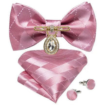 Load image into Gallery viewer, Luxury Pink Solid Men Bow Tie Silk Business Wedding Elegant Bowtie For Men Unique Desing For Every Occasion
