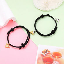 Load image into Gallery viewer, Magnetic Love Heart Attraction Couple Bracelets Distance Relationship Braid Rope Bracelet Magnet Matching Couples Mutual Attraction Couples Bracelets Matching Bracelets For Couples Magnetic Peach Heart Bracelet For Girlfriend
