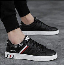 Load image into Gallery viewer, Men Casual Shoes Summer New Fashion Flat Breathable Sneakers Light Sneaker White Business Casual Fashionable Sports Shoes Vulcanized White Flat Sneakers
