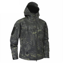 Load image into Gallery viewer, Men Green Autumn Camouflage Jacket Men's Lightweight Water-Resistant Jacket Tactical Clothing  Male Camouflage Windbreaker Breathable Outdoor Snow Jacket
