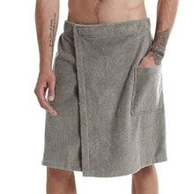 Load image into Gallery viewer, Men Plush Fleece Wrap Spa Gym Bath Wrap Solid Color Classy Design Bathrobes With Pocket Trendy Men's Bath Wrap
