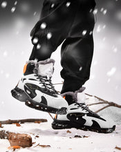 Load image into Gallery viewer, Men's Casual Sneakers Velvet New Winter Cold-Resistant Comfortable Warm Sports Shoes Winter Snow Boots Outdoor Hiking Shoes Fur Lined Warm Boots
