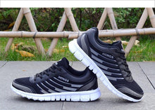 Load image into Gallery viewer, Men's Lightweight Walking Sneakers Casual Shoes Trainers Sneakers Sport Light Sneakers Breathable Casual Shoes Outdoor Walking Comfortable Running Sneakers For Mens
