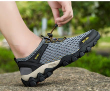 Load image into Gallery viewer, Men's Non-Slip Hiking Climbing Water Sports Shoes Beach Barefoot Surfing Shoes Outdoor River Upstream Quick Dry Barefoot Beach Sneakers Swim Boating Fishing Yoga Gym
